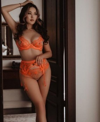 Арина, 23 года, 2 размер груди